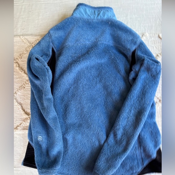 Patagonia women’s blue fleece size large. - Picture 3 of 3